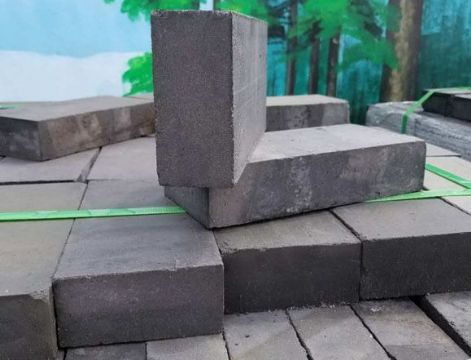 点击查看详细信息<br>标题：青砖 阅读次数：2299